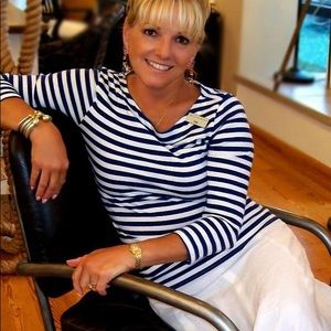 Meet your Posher, Debi